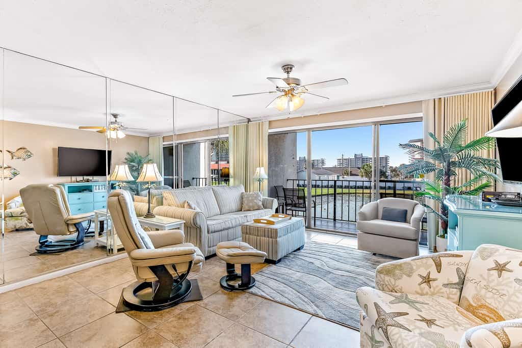 Edgewater Golf Villa #115