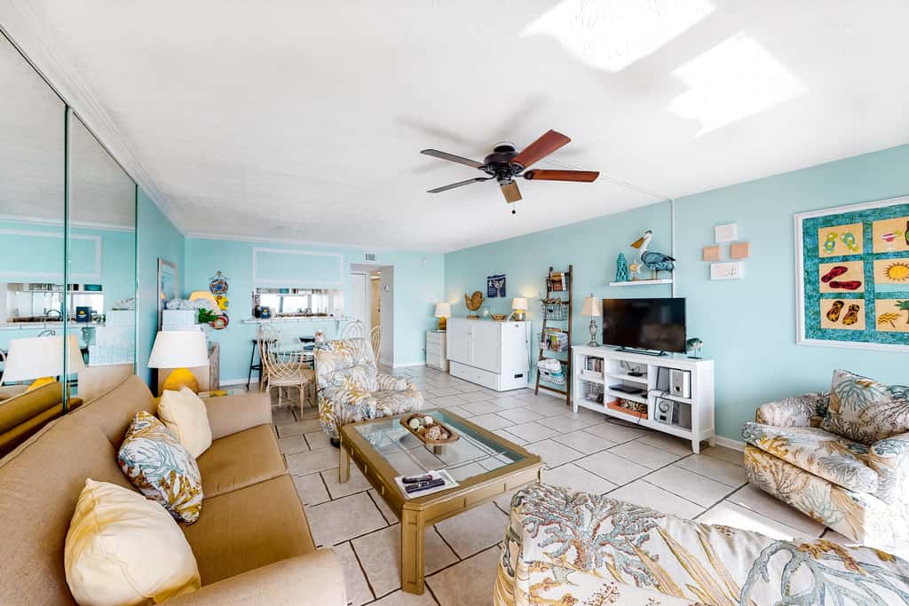 Coastal Gem w/ Beach & Pool Access, Oceanfront Views from Balcony, and Netflix