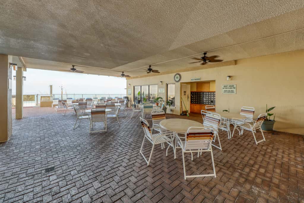Coastal Gem w/ Beach & Pool Access, Oceanfront Views from Balcony, and Netflix
