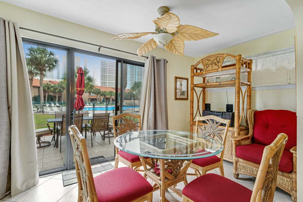 Conveniently located condo with shared pool & tennis, on-site golf - walk to beach