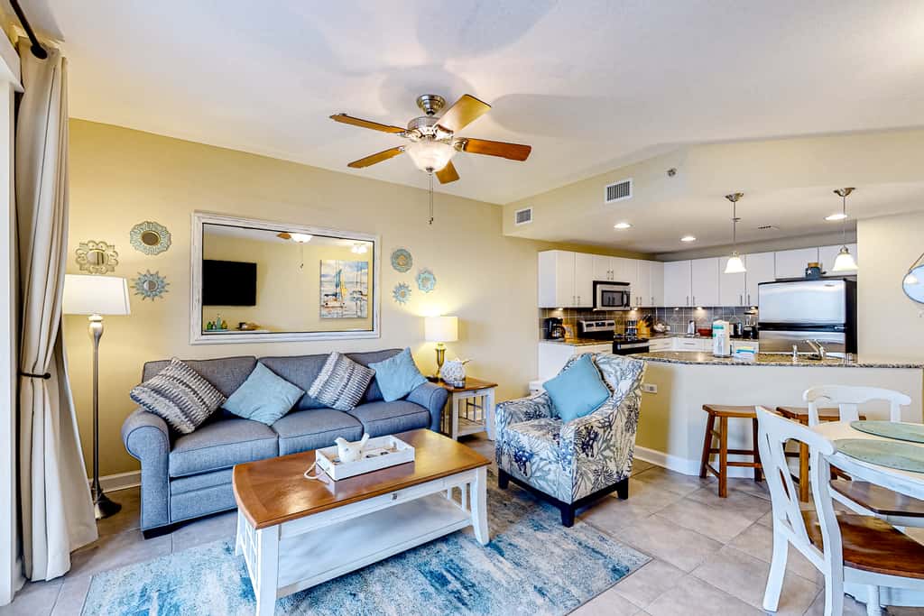 Wonderful gulf-view condo with a pool, hot tub & ocean-view balcony