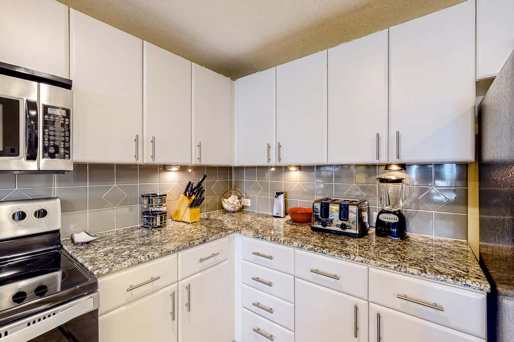 Wonderful gulf-view condo with a pool, hot tub & ocean-view balcony