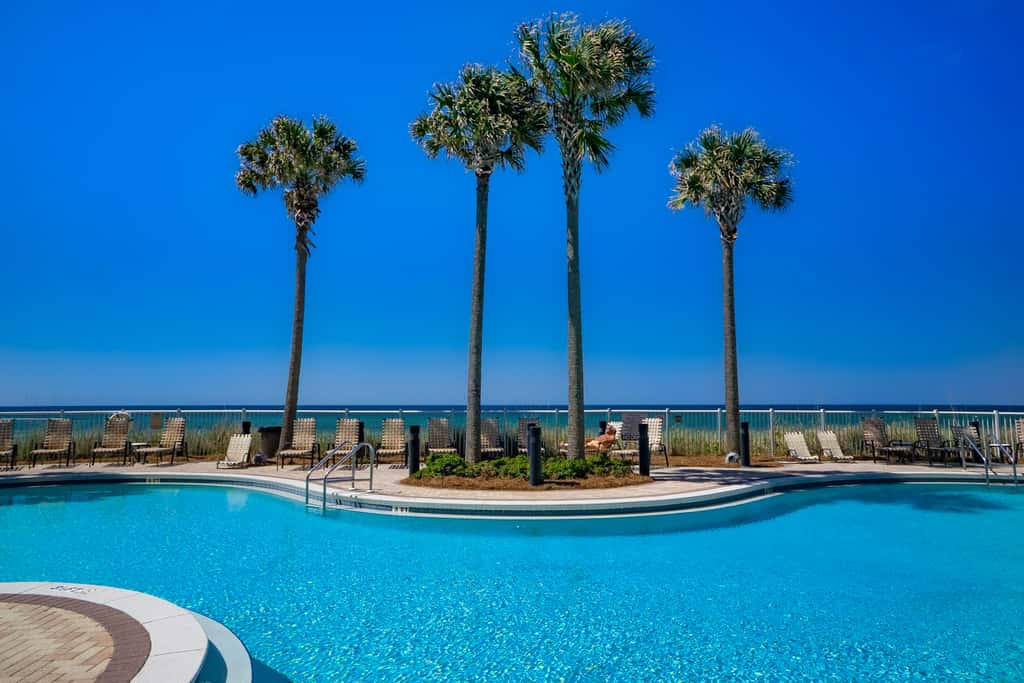 Wonderful gulf-view condo with a pool, hot tub & ocean-view balcony