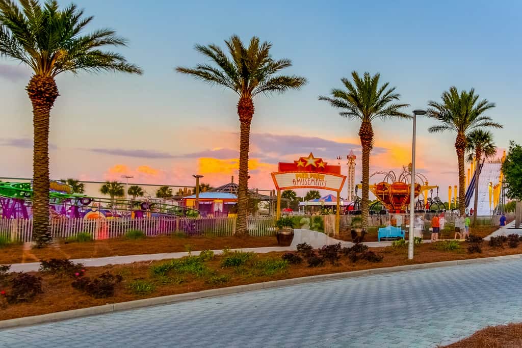 Wonderful gulf-view condo with a pool, hot tub & ocean-view balcony