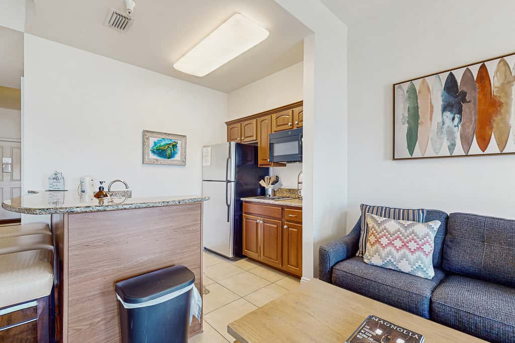 Gorgeous coastal home with plenty of space shared pool and easy beach access