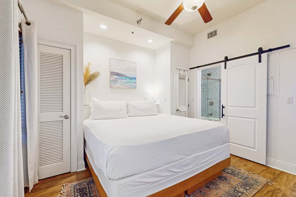 Gorgeous coastal home with plenty of space shared pool and easy beach access