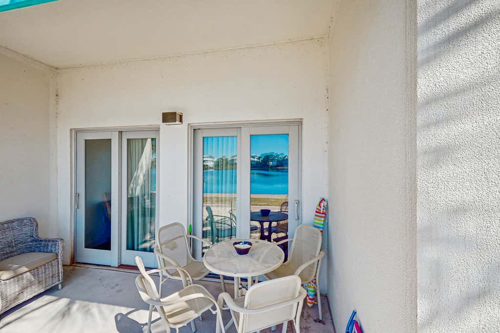 Gorgeous coastal home with plenty of space shared pool and easy beach access