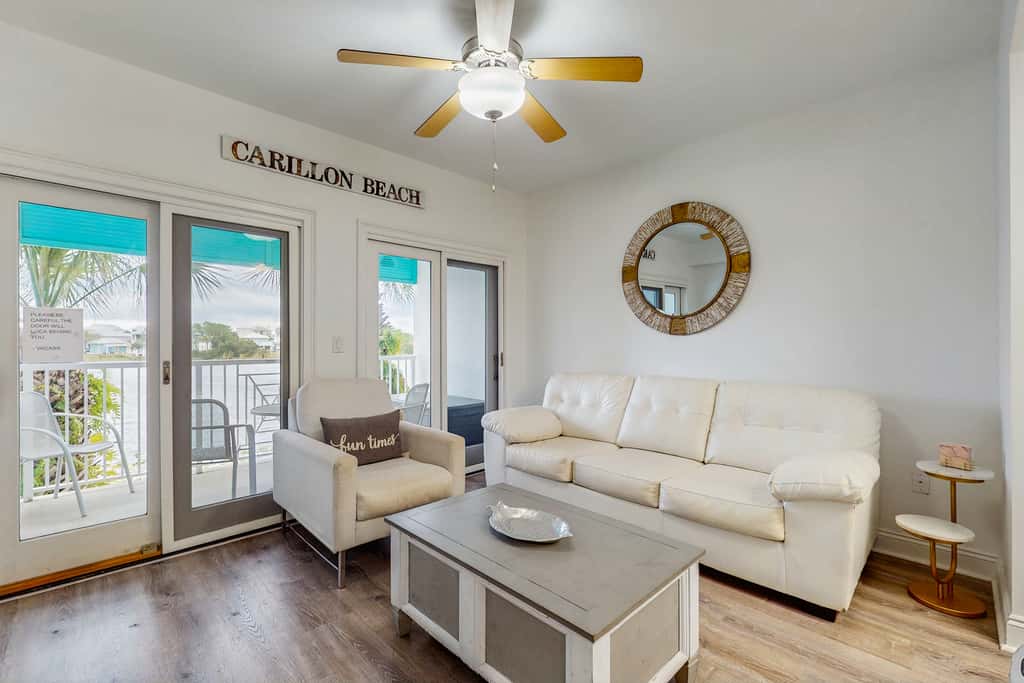 Upscale condo with pools, private beach access, hot tubs & tennis - dog-friendly