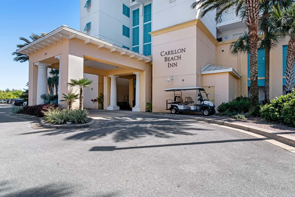 Upscale condo with pools, private beach access, hot tubs & tennis - dog-friendly