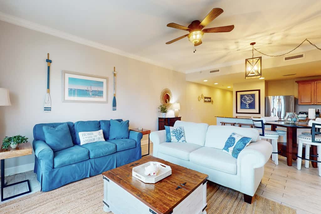 3rd-floor beach & pool-view condo with outdoor pool, hot tub, grills, balcony