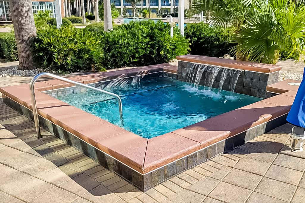 3rd-floor beach & pool-view condo with outdoor pool, hot tub, grills, balcony