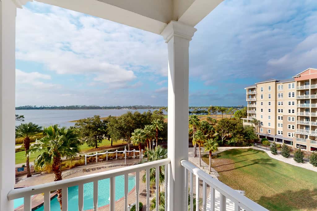 Bayview condo with pool, hot tub, and private balcony