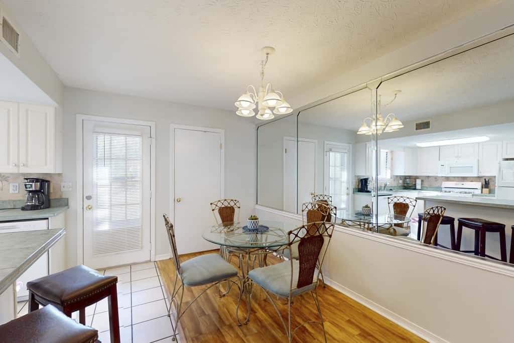 Dog-friendly townhome with beach access, pool, tennis, gym, WD, & central AC
