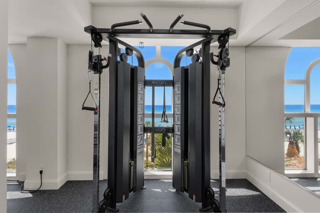 Gulf-front condo with beautiful sunset views, pool, tiki bar, fitness room & W&D