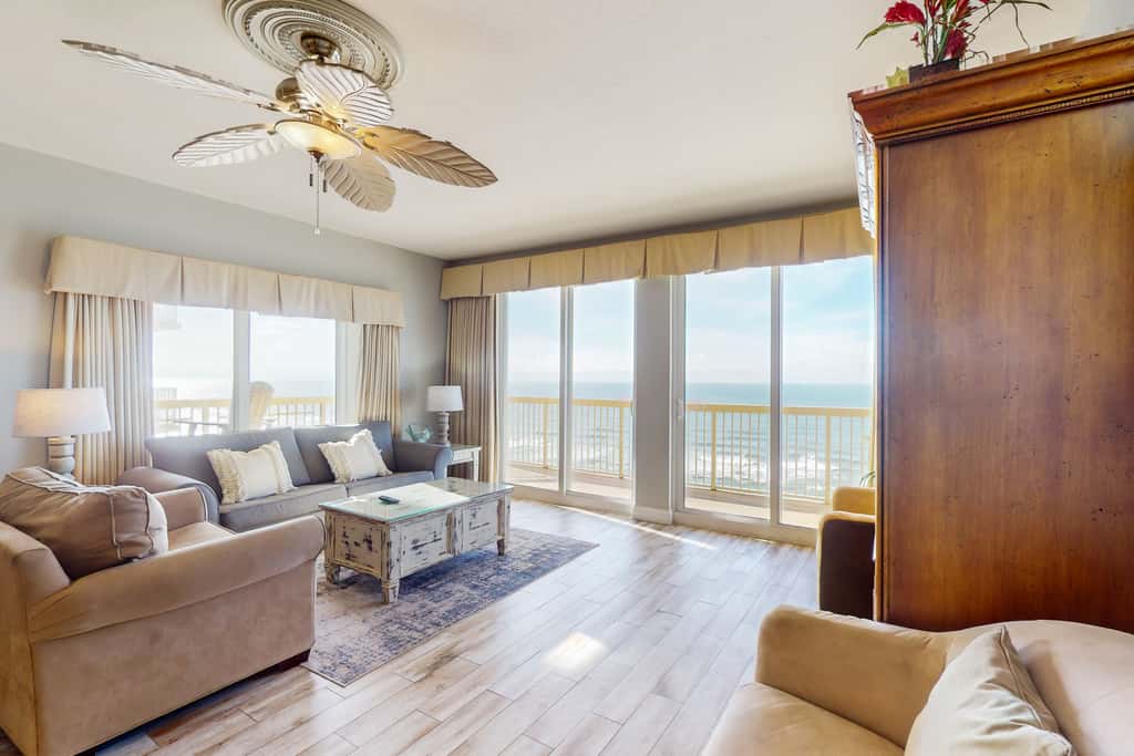 Beach-view, high-rise condo with pool - central location