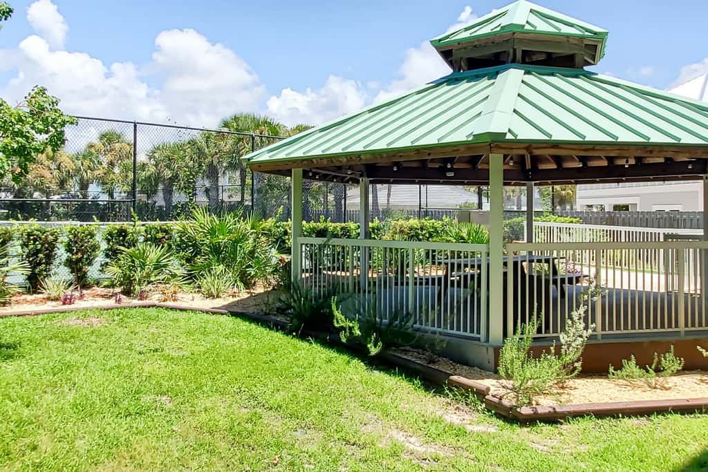 Deluxe Condo Unit! Master BR on Gulf side, Double long Balcony & Guestroom