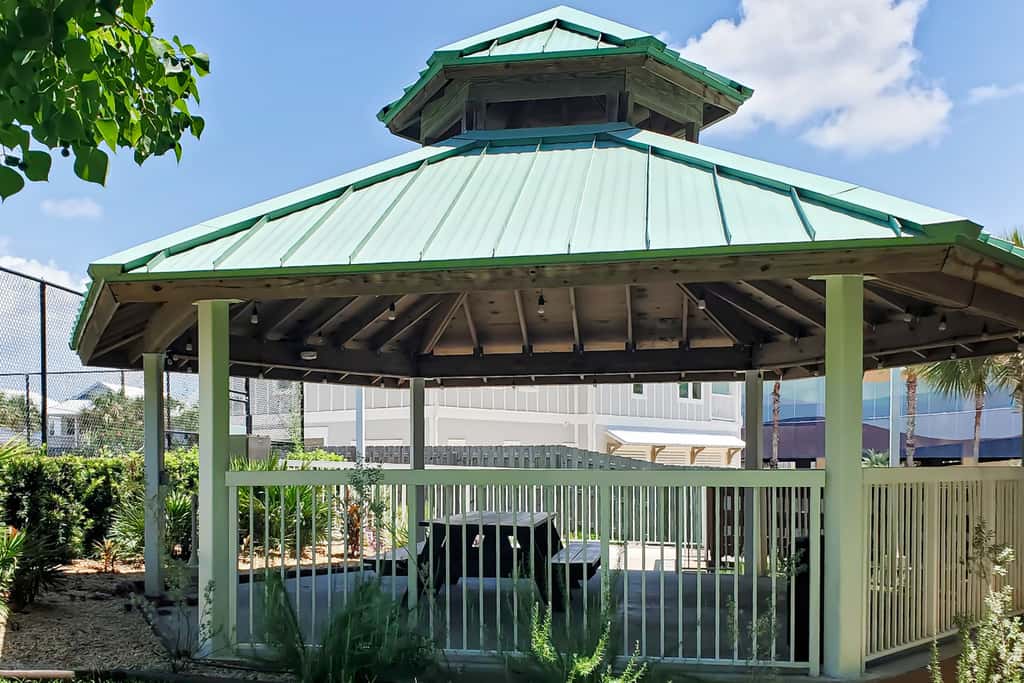 Deluxe Condo Unit! Master BR on Gulf side, Double long Balcony & Guestroom