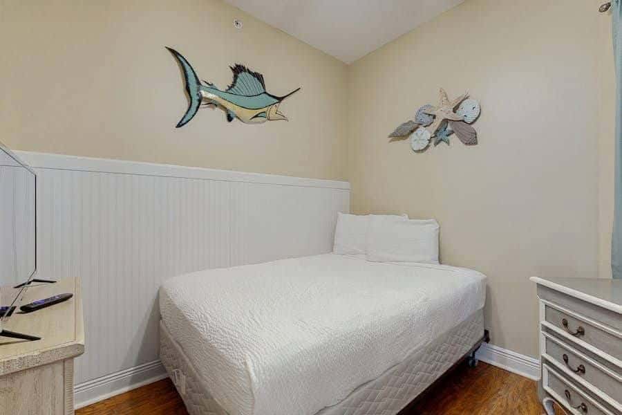 Deluxe Condo Unit! Master BR on Gulf side, Double long Balcony & Guestroom