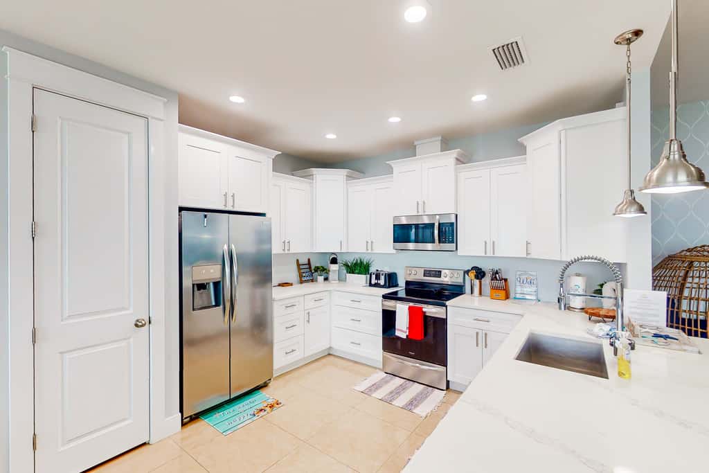 Newer, dog-friendly home with hot tub & game room - walk to the beach