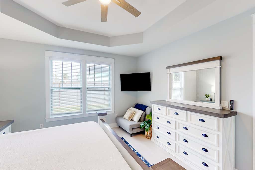 Newer, dog-friendly home with hot tub & game room - walk to the beach