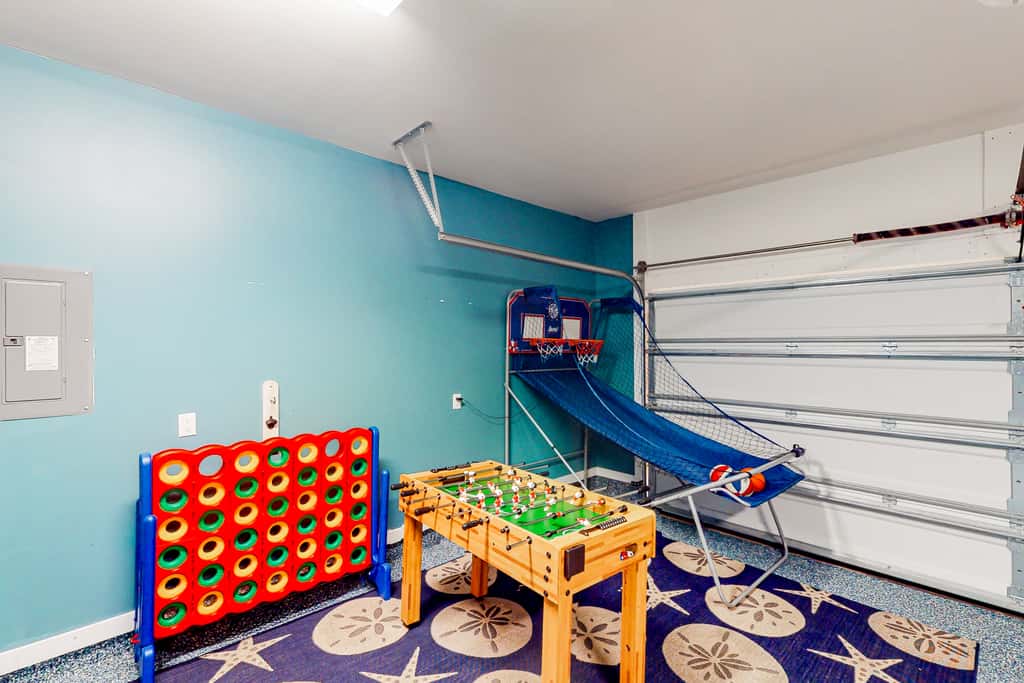 Newer, dog-friendly home with hot tub & game room - walk to the beach