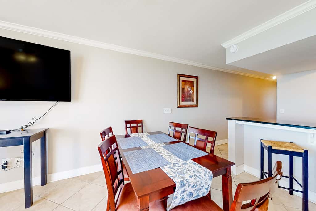 Beachfront 16th-floor condo with Gulf views, pool, game room, balcony, gym, W&D
