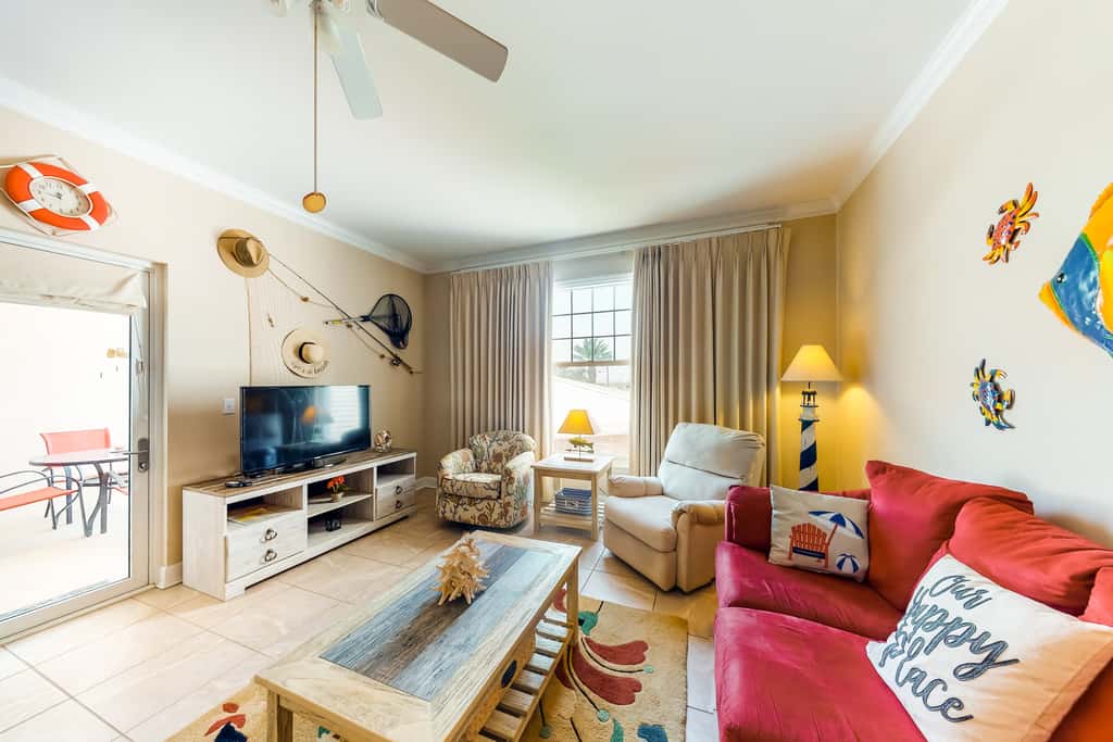 Waterfront Snowbird retreat with private balcony & pool - near the beach