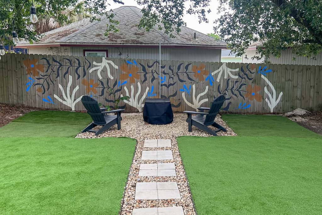 Gorgeous coastal  dog-friendly home with plenty of space and close to everything
