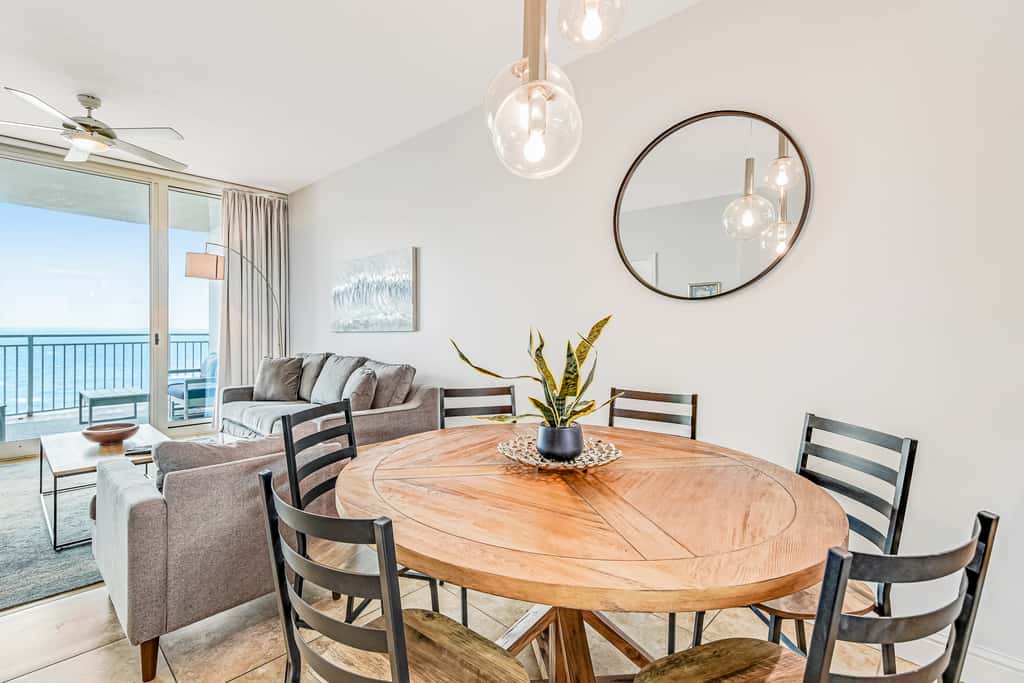 Renovated oceanfront condo with pools, hot tub & AC