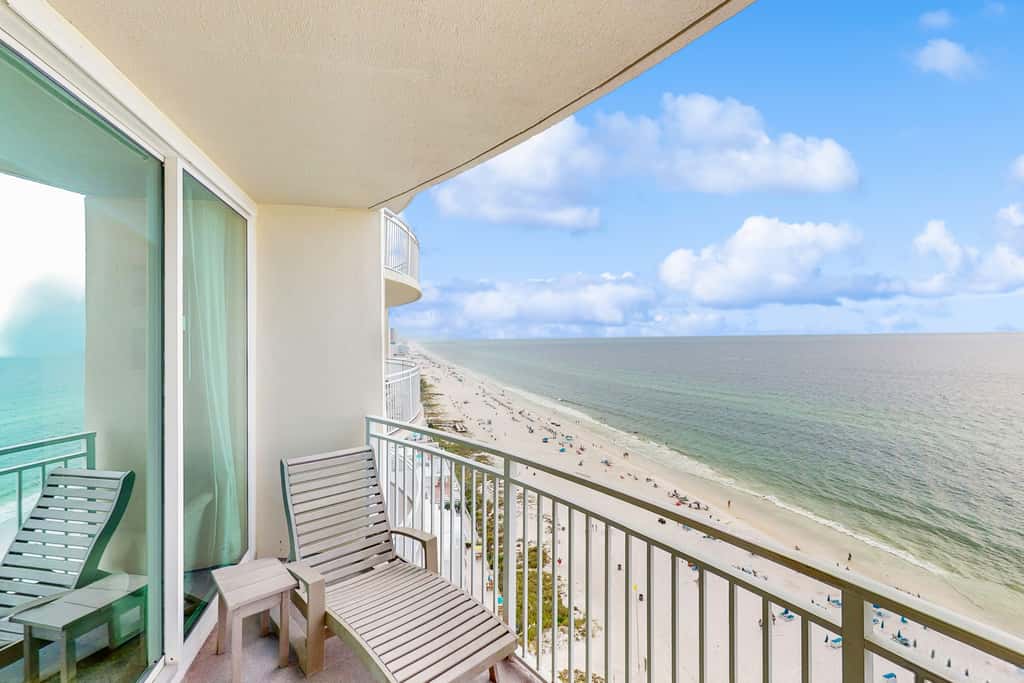 Updated, beachfront condo with pool, hot tub & gym