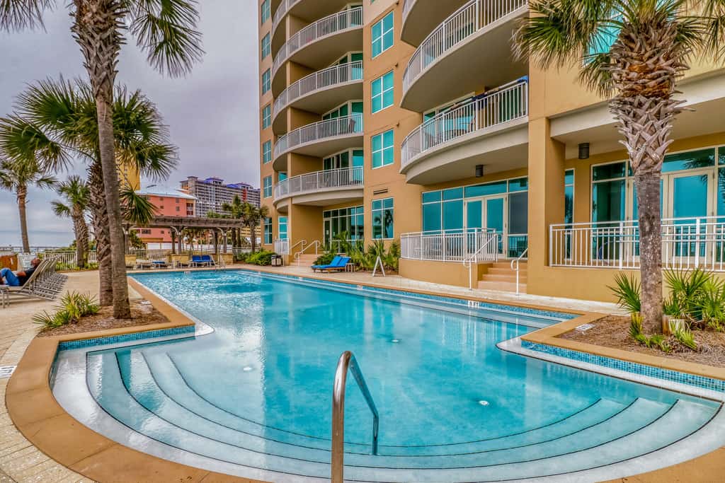 Updated, beachfront condo with pool, hot tub & gym