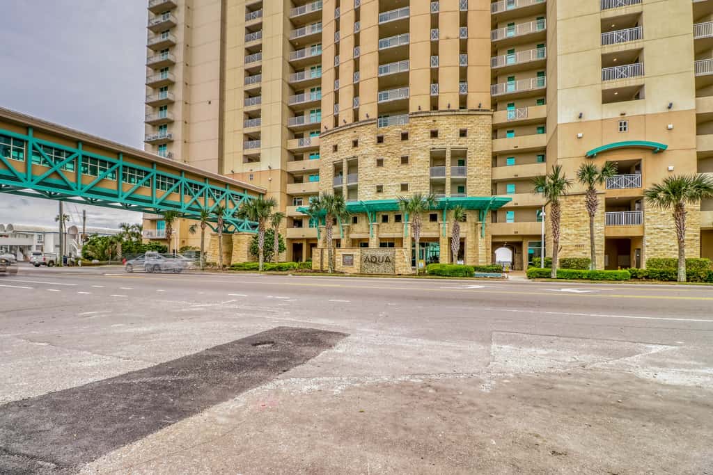 Updated, beachfront condo with pool, hot tub & gym