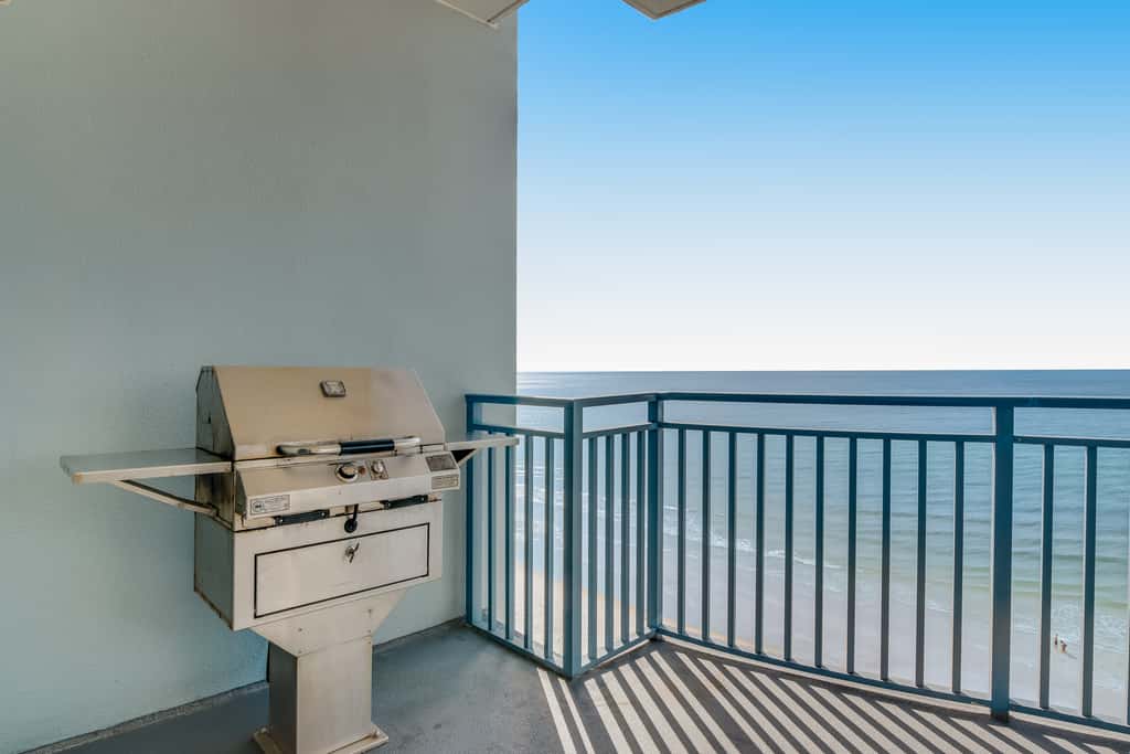 Beautiful condo with all the comforts of home, Pool, Hot tub
