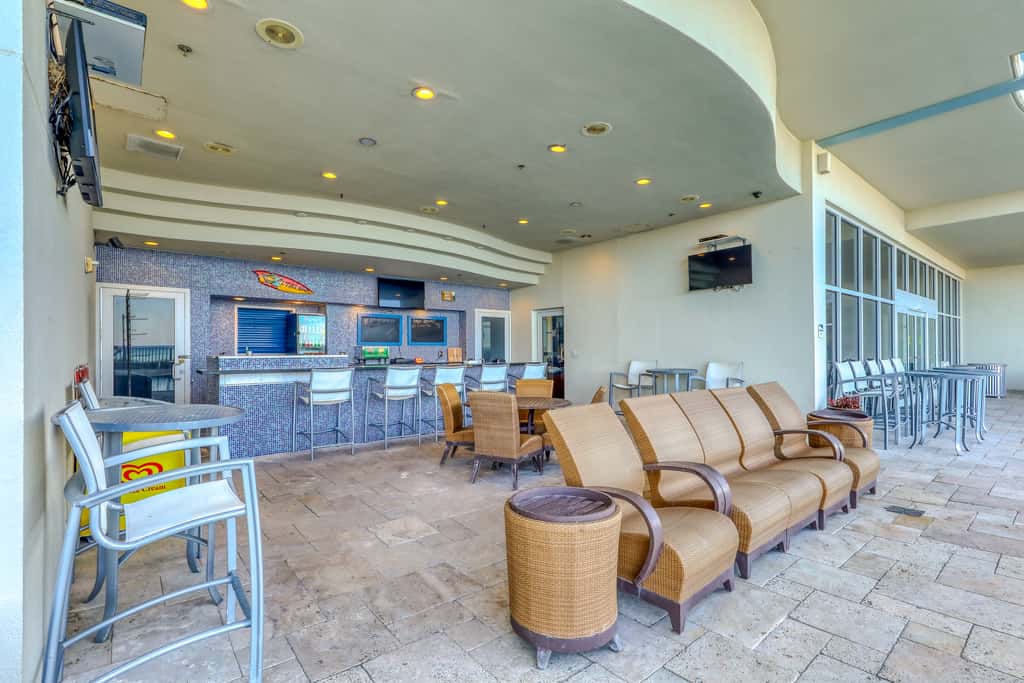 Beautiful condo with all the comforts of home, Pool, Hot tub