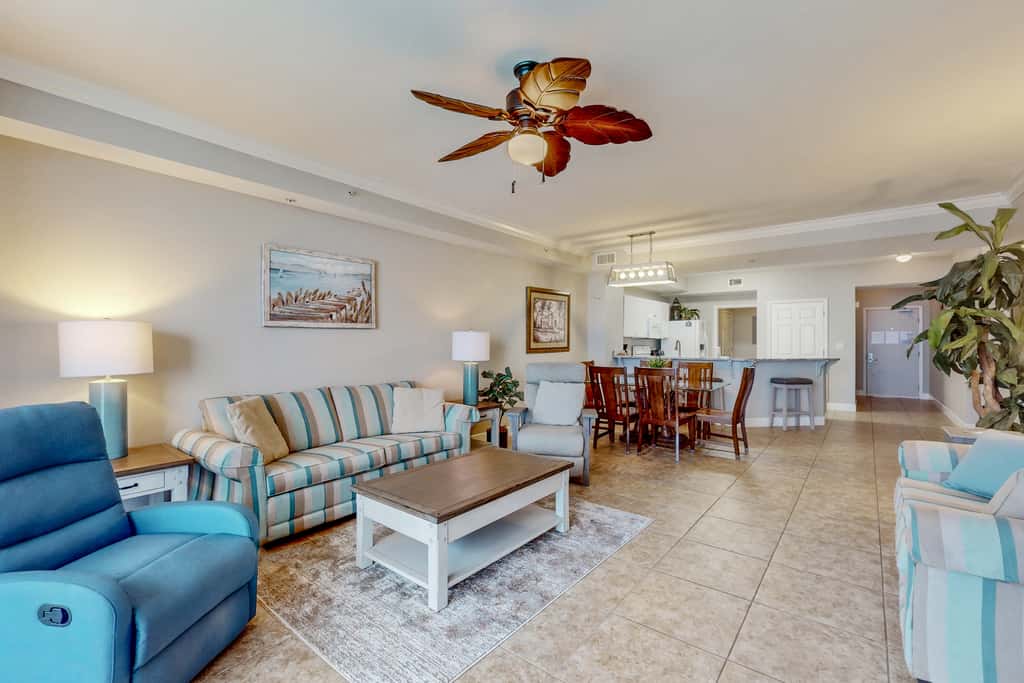 Gulf-front resort condo with 2 on-site lagoon pools, hot tubs & beach service