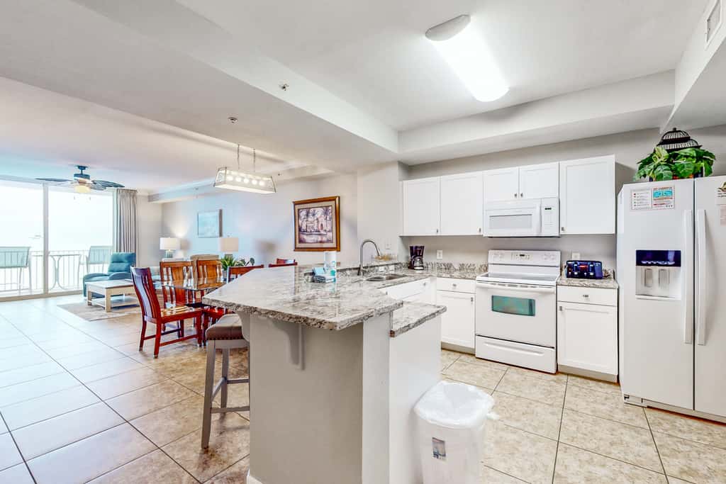 Gulf-front resort condo with 2 on-site lagoon pools, hot tubs & beach service