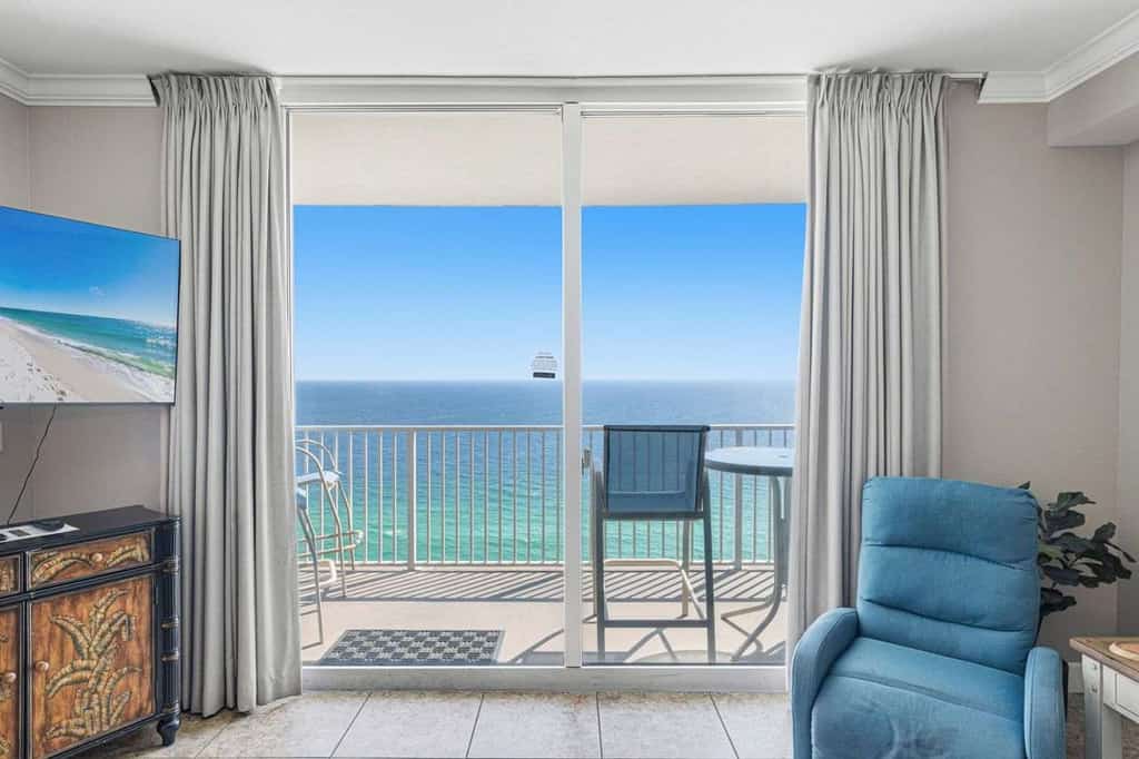 Gulf-front resort condo with 2 on-site lagoon pools, hot tubs & beach service