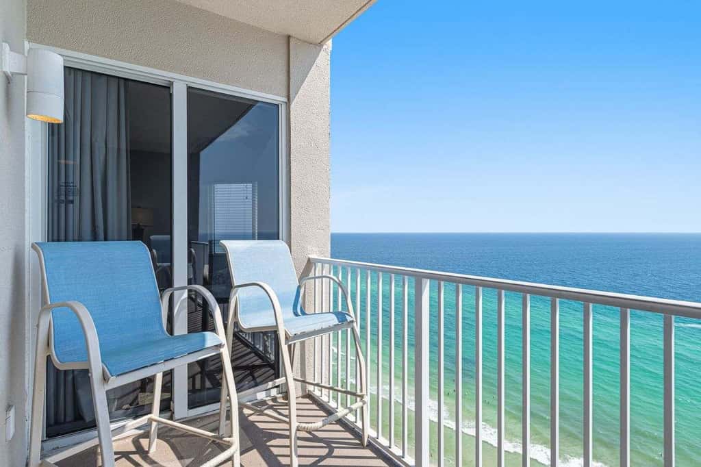 Gulf-front resort condo with 2 on-site lagoon pools, hot tubs & beach service