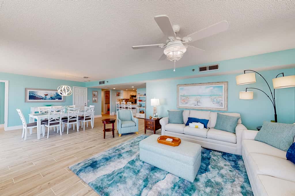 Charming & elegant Gulf-front condo w/shared pools, hot tub, gym