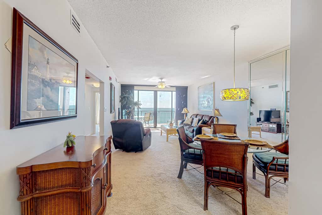 Beachfront Condo with Gulf-View, Balcony, with Shared Pool, & Gym