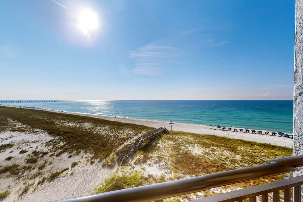 Beachfront Condo with Gulf-View, Balcony, with Shared Pool, & Gym