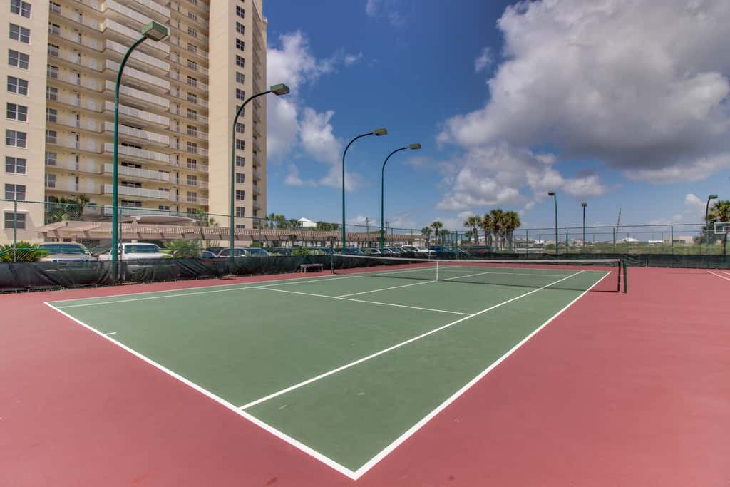 Beachfront Condo with Gulf-View, Balcony, with Shared Pool, & Gym