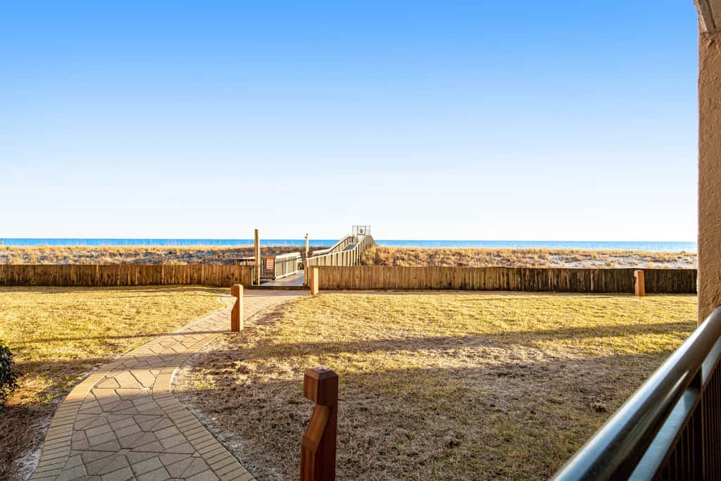 Beachfront Condo with Gulf-View, Balcony, with Shared Pool, & Gym