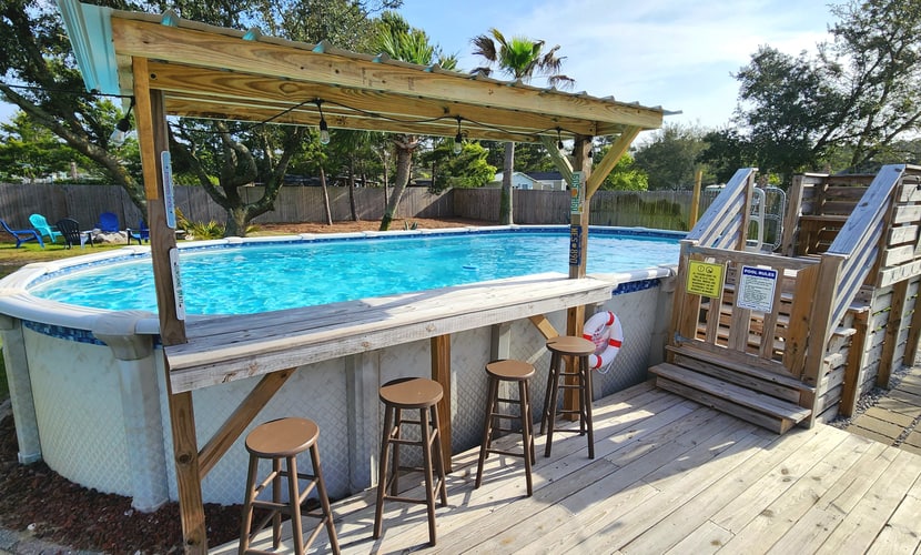 Poolside Palms Paradise
