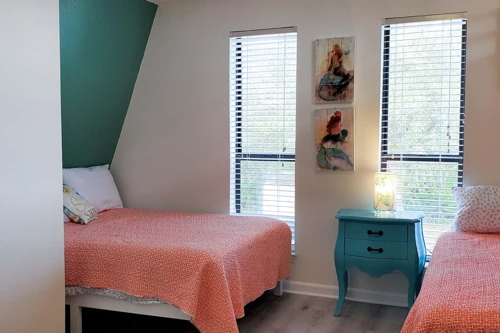 Updated dog-friendly home with private outdoor pool, patio, fireplace, W&D, AC