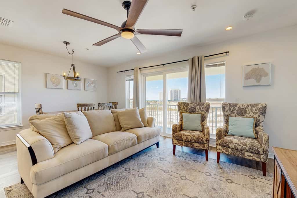 Gorgeous coastal home with shared pool & easy beach access