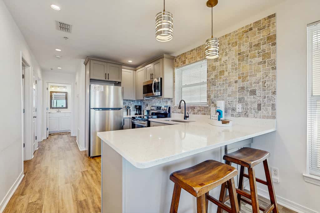 Gorgeous coastal home with shared pool & easy beach access