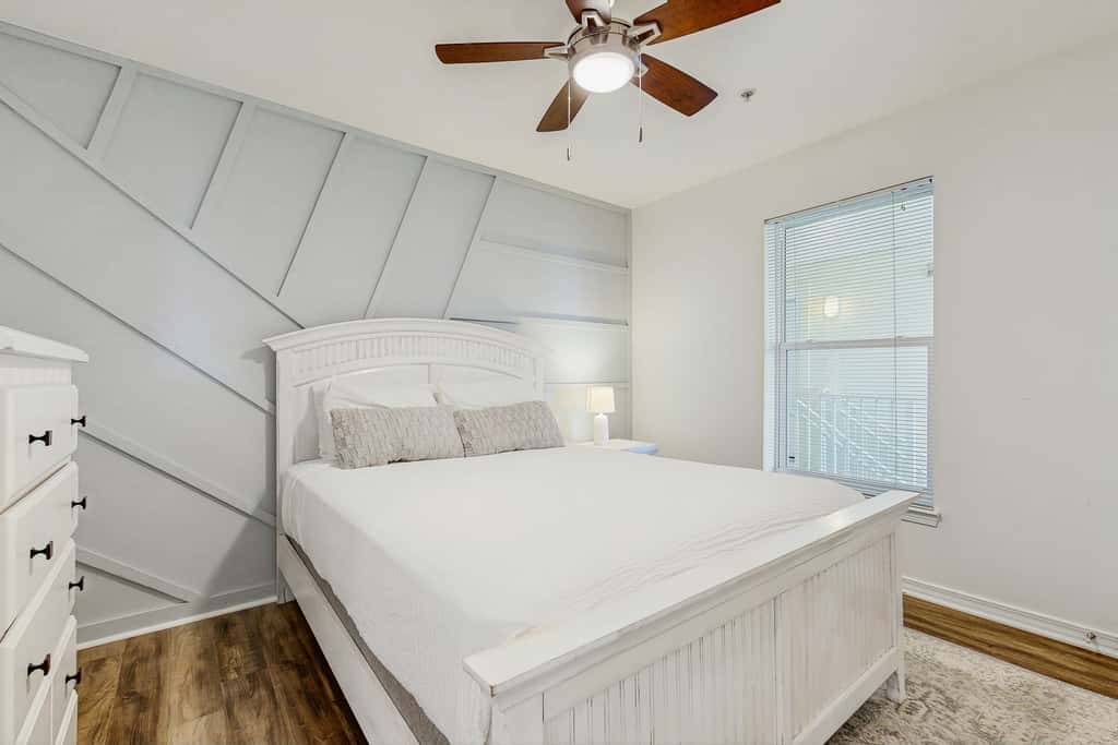 Gorgeous coastal home with shared pool & easy beach access