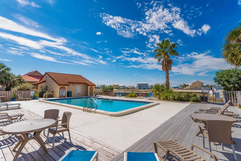 Sunset Harbor Palms 2-106