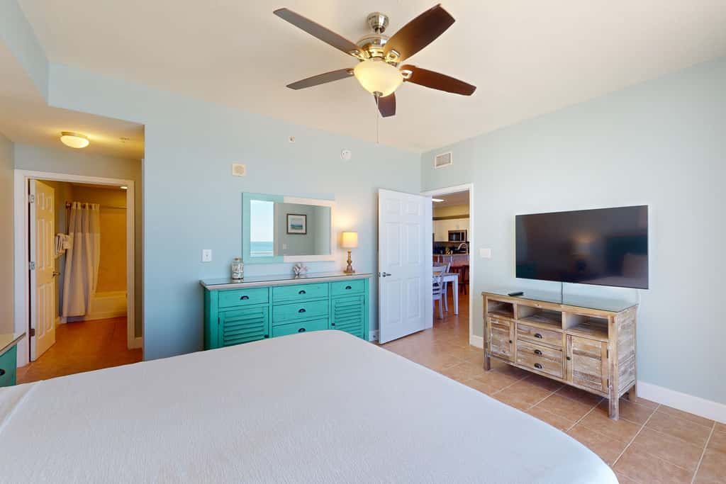 Gulf-front master on the 2nd floor No elevators needed from garage walkover